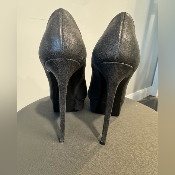 Saint Laurent matte sparkling black pumps with patent toe - Picture 4 of 9
